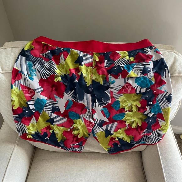 Under Armour board shorts - Picture 2 of 3